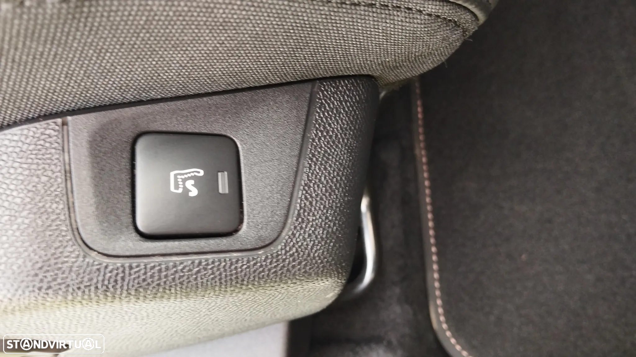Peugeot 3008 1.6 Hybrid4 GT e-EAT8 - 10