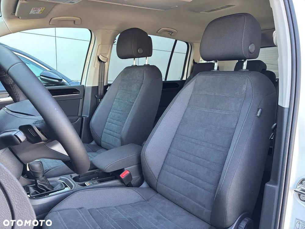 Volkswagen Touran - 6