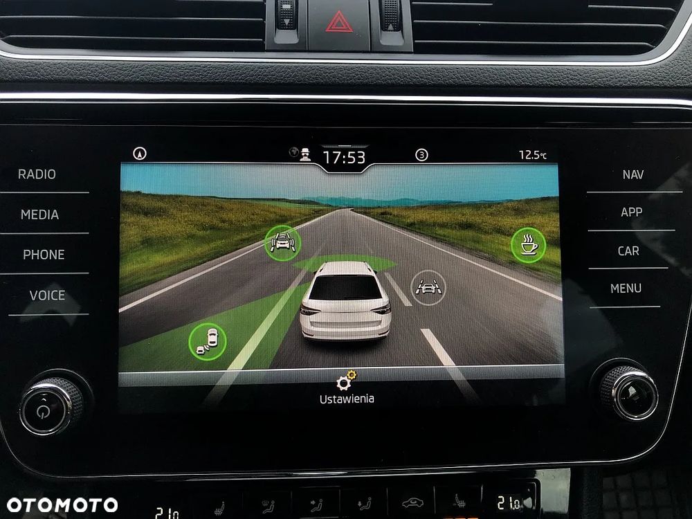 Skoda Superb 2.0 TDI SCR Style DSG - 15
