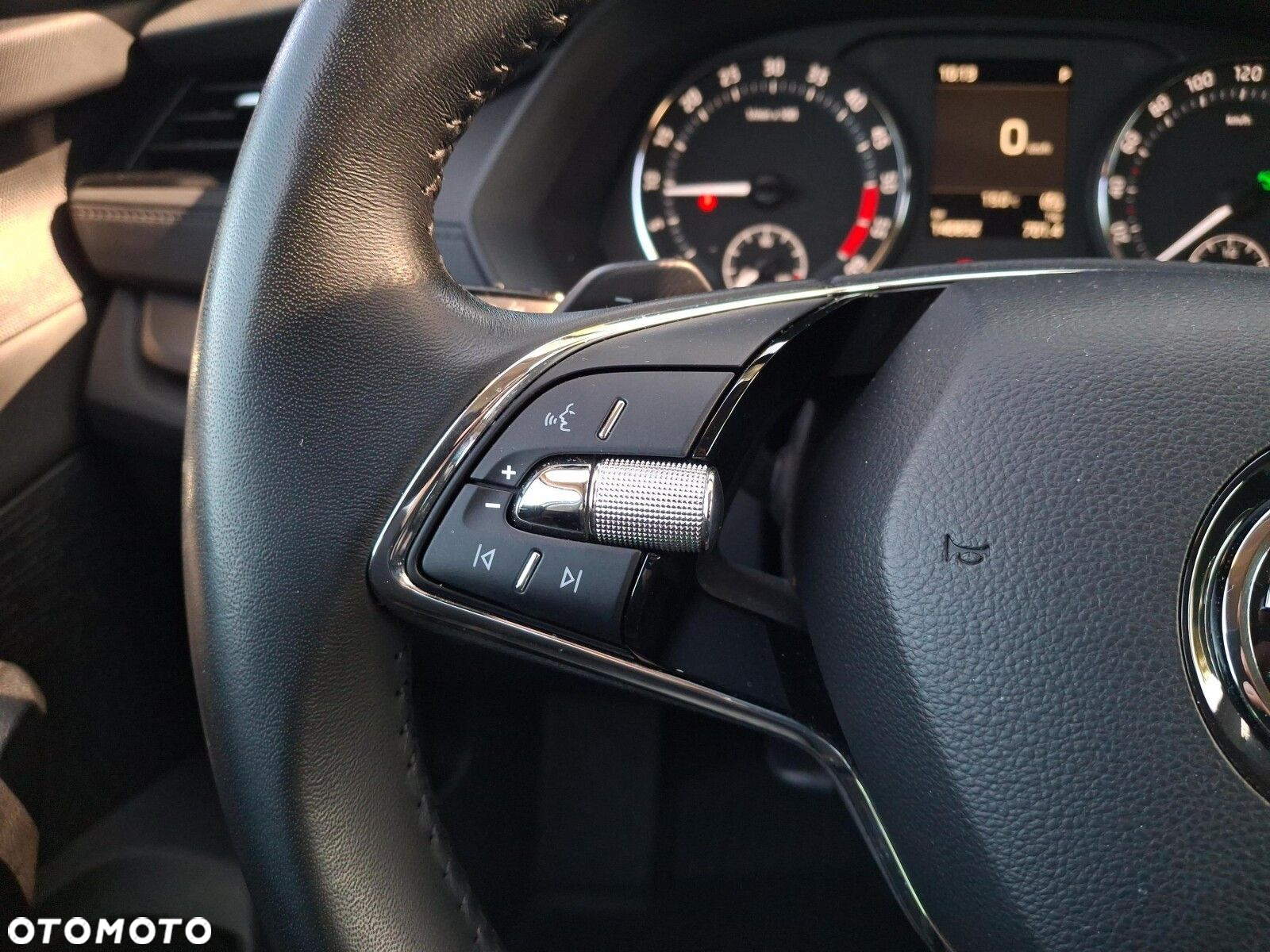 Skoda Octavia 2.0 TDI Ambition DSG - 14