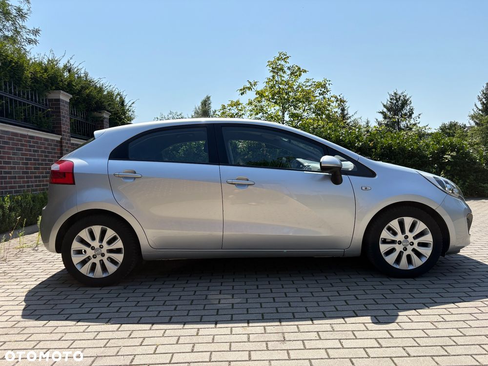 Kia Rio 1.2 Attract - 18