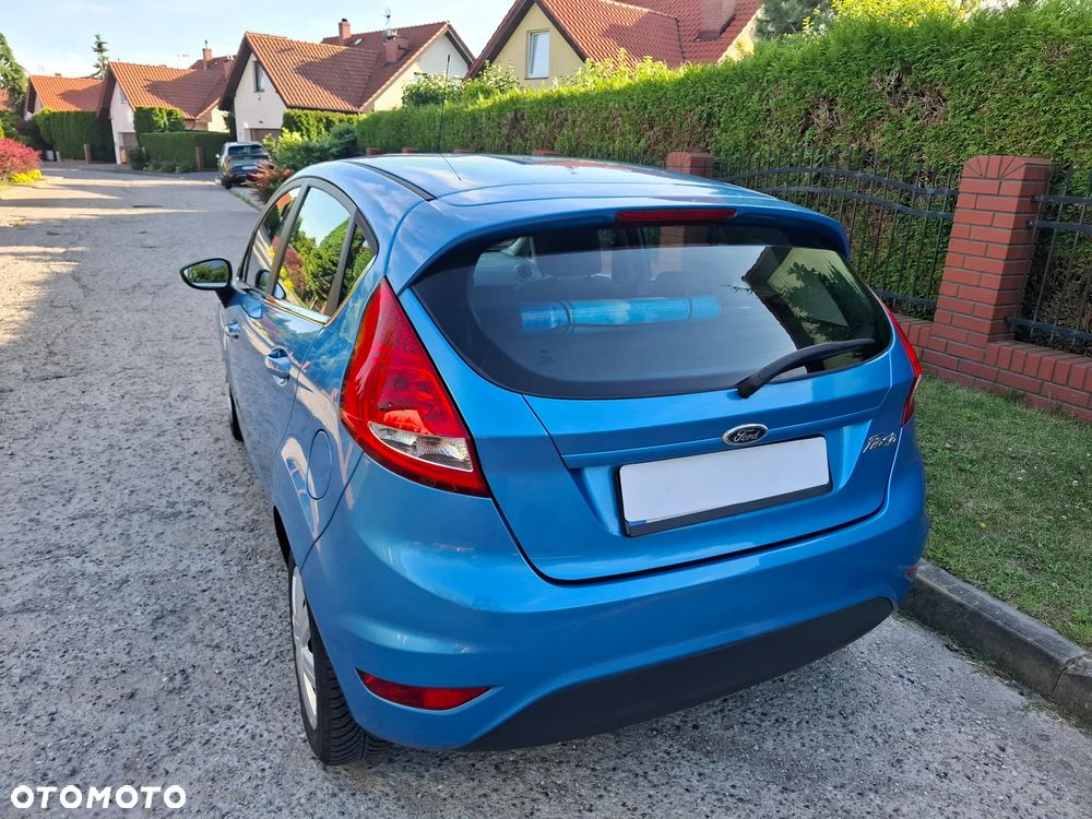 Ford Fiesta 1.25 Silver X - 25