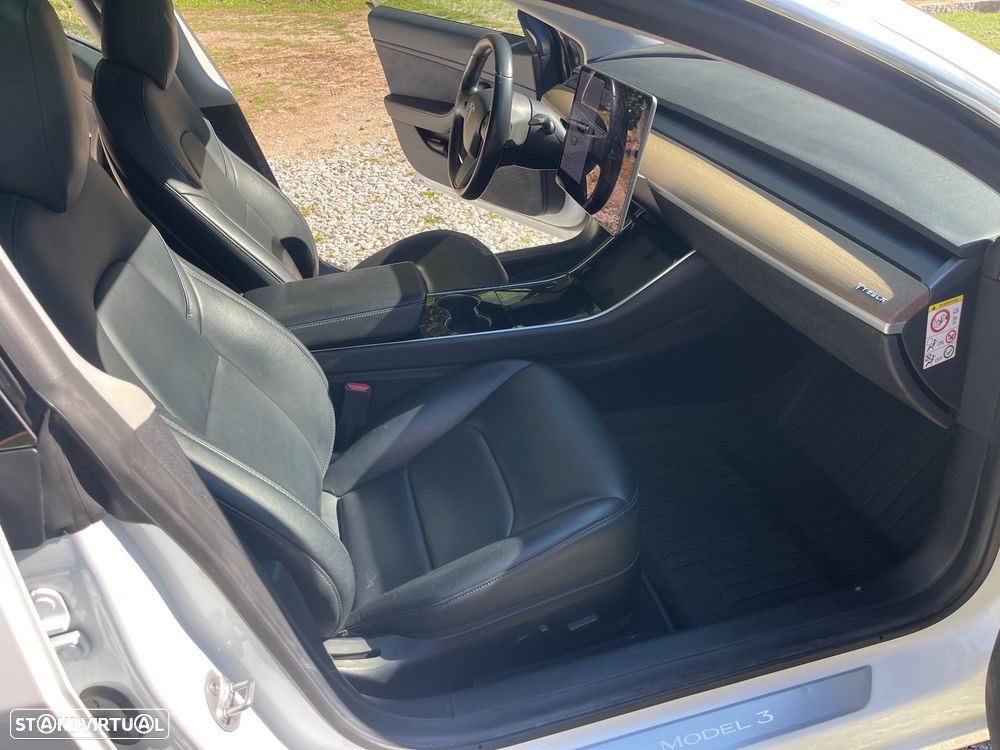 Tesla Model 3 Long Range AWD Dual Motor - 23