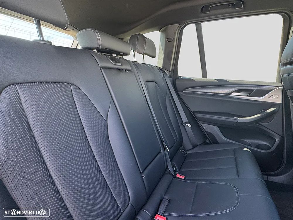 BMW X3 30 e xDrive Pack M - 9