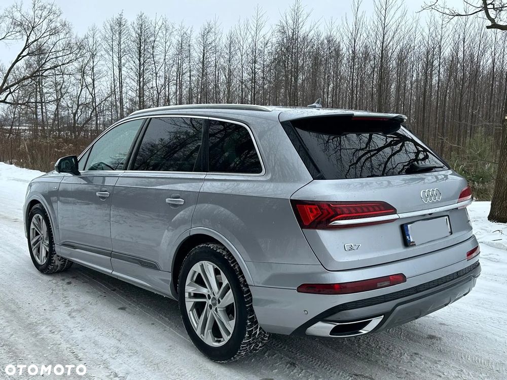 Audi Q7 - 7