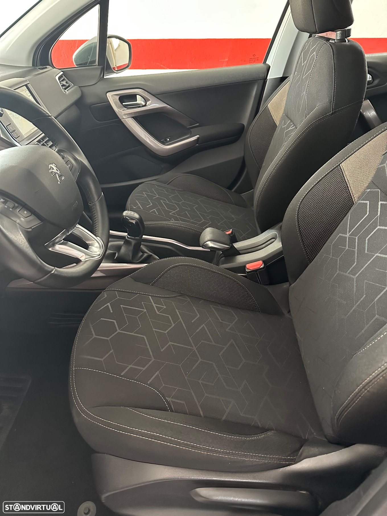 Peugeot 2008 1.2 VTi Active - 10
