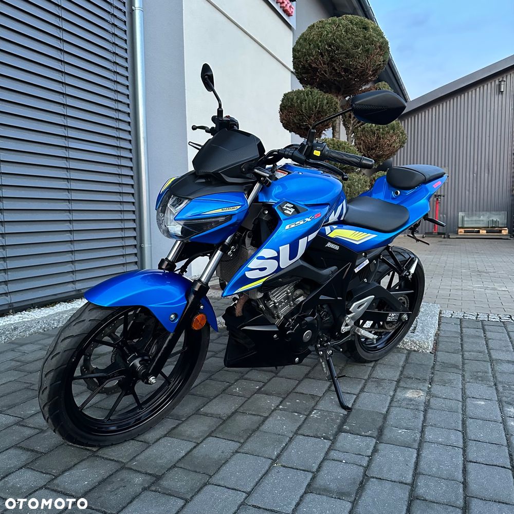 Suzuki GSX - 7