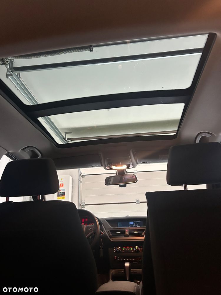 BMW X1 xDrive18d - 15