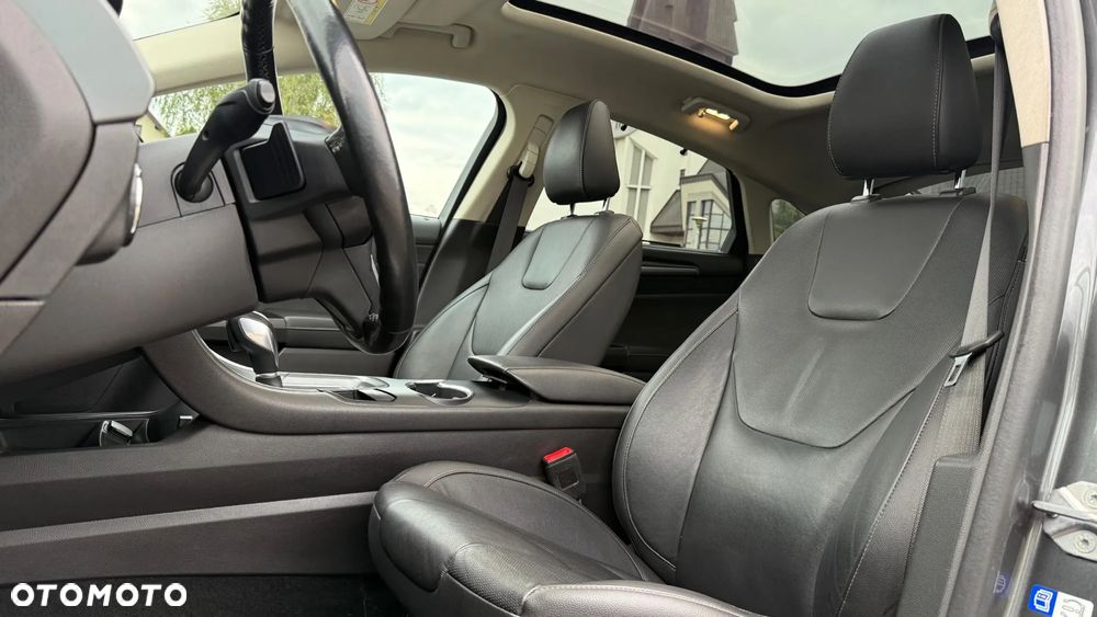 Ford Mondeo 2.0 TDCi Titanium PowerShift - 11