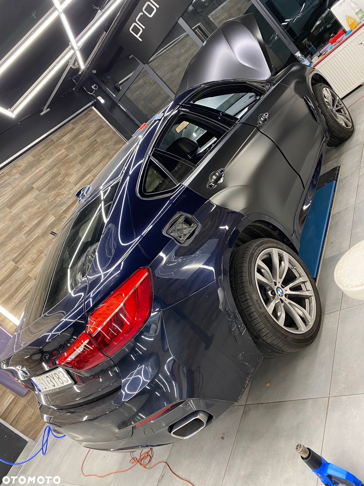 BMW X6 xDrive30d - 18