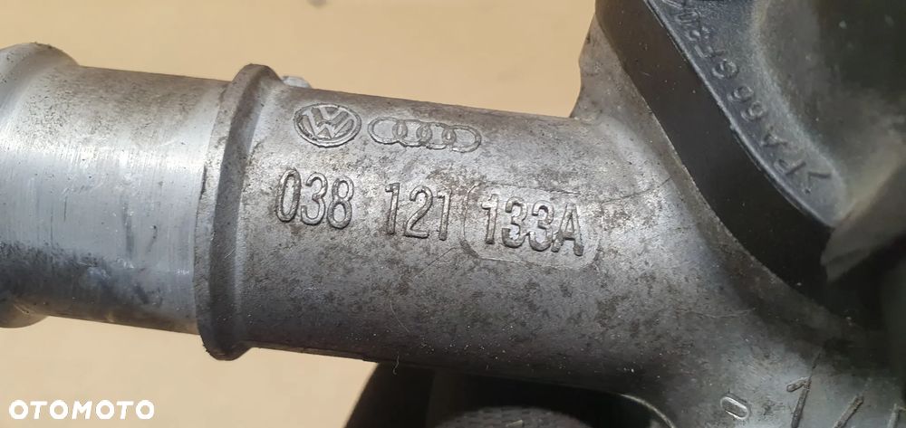 Przewód wąż wody obudowa termostatu Skoda Superb I 1.9 TDI 038121133A - 7