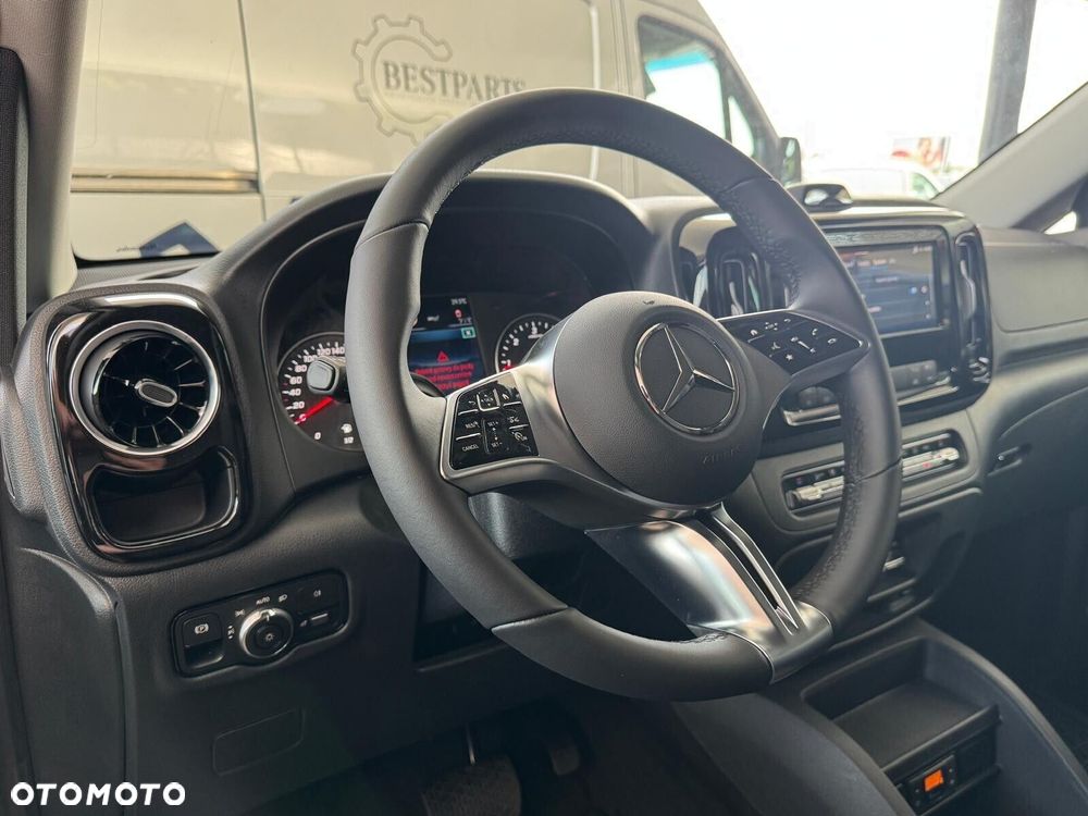 Mercedes-Benz Vito - 36