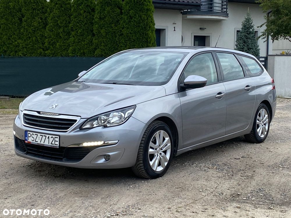 Peugeot 308 - 1