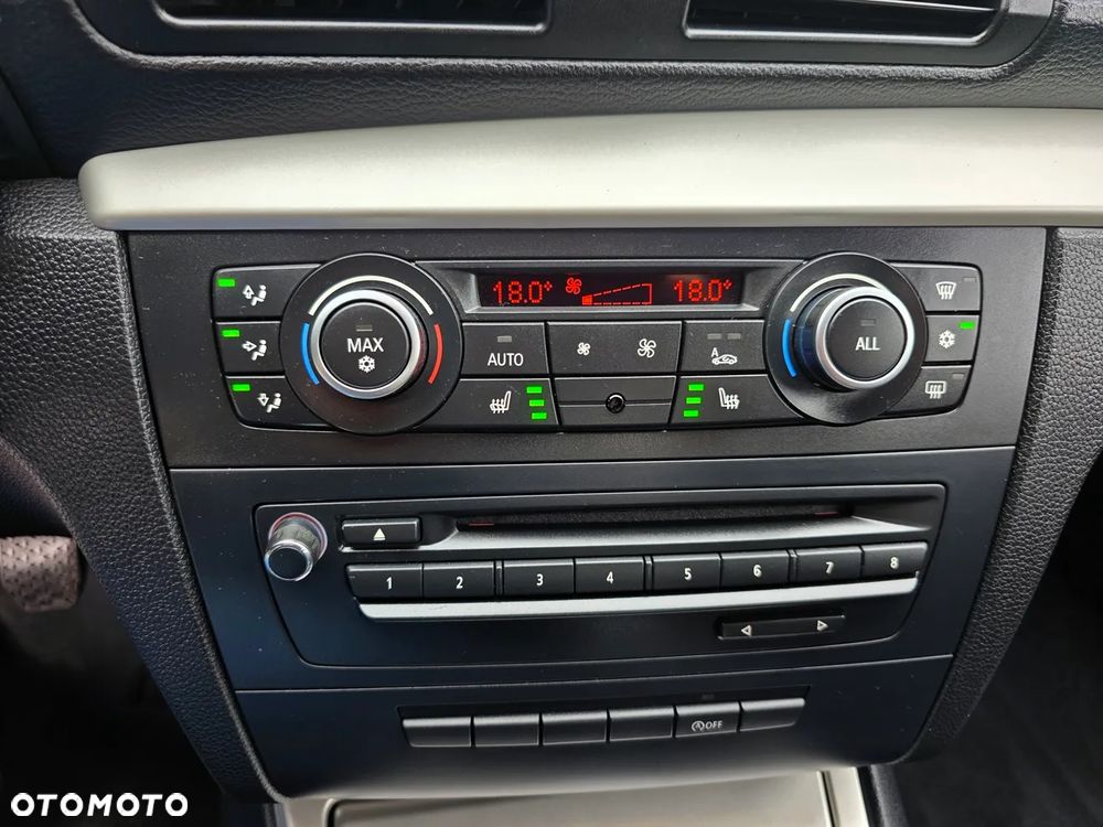 BMW Seria 1 120d DPF Edition Sport - 34