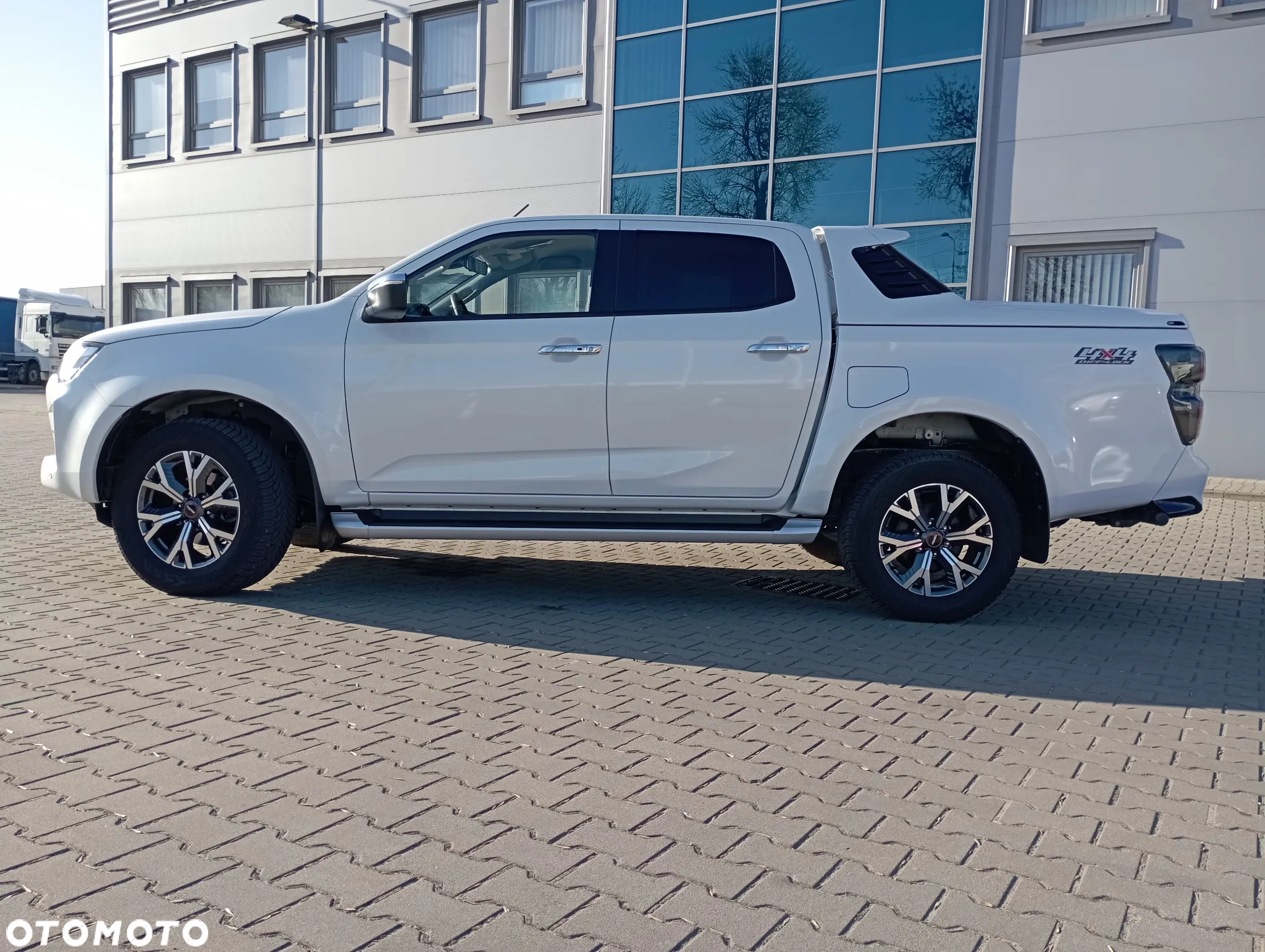 Isuzu D-Max 1.9 DC LSX - 6