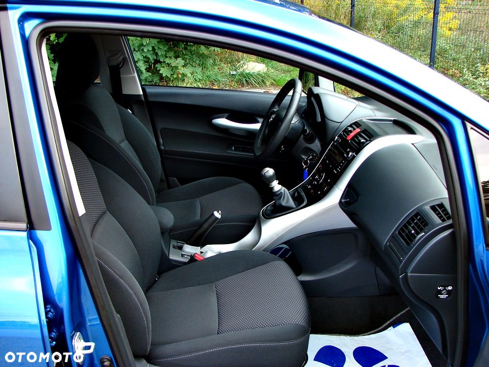 Toyota Auris 1.6 Sol - 7