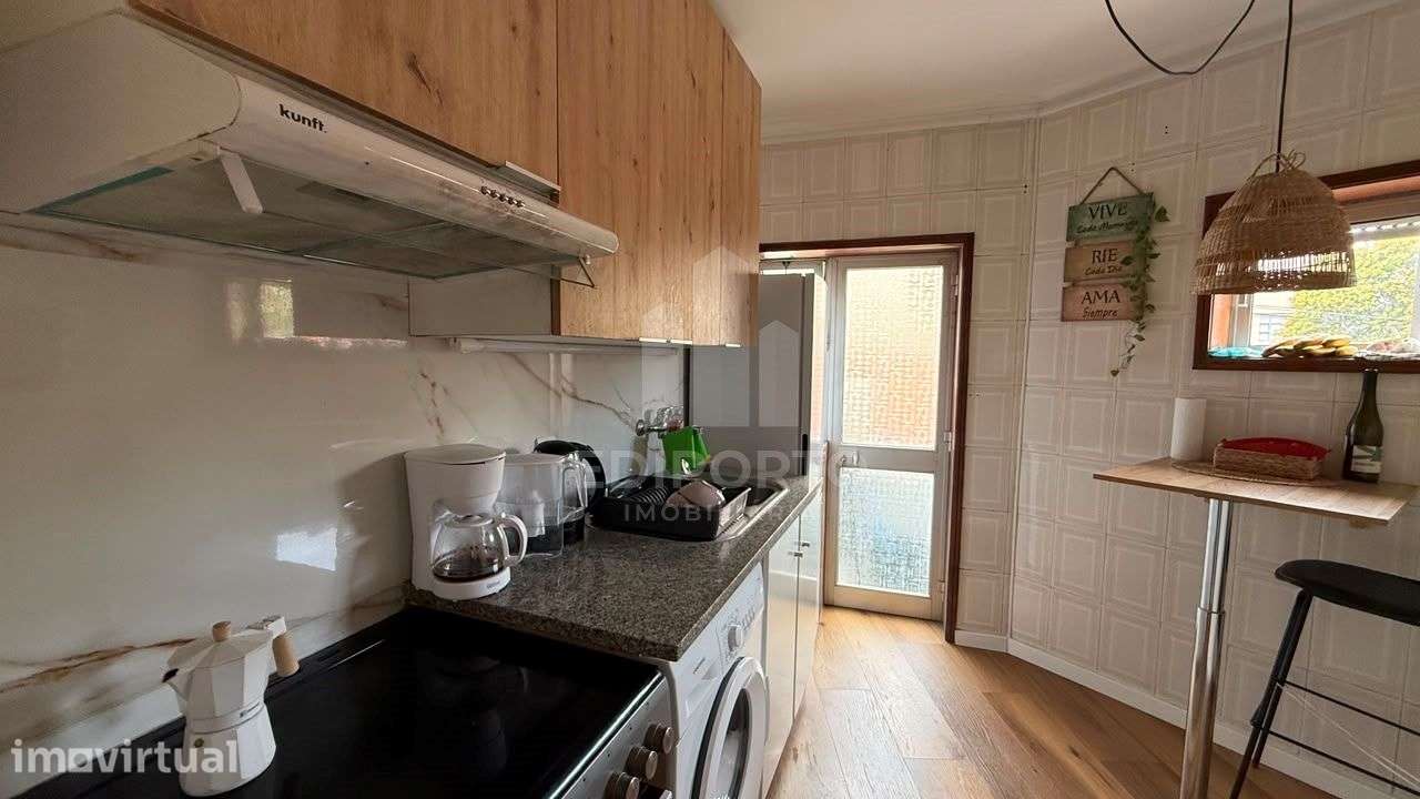 Apartamento T2 mobilado no Candal, próximo ao arrábida Shopping -  Dis - Grande imagem: 4/10