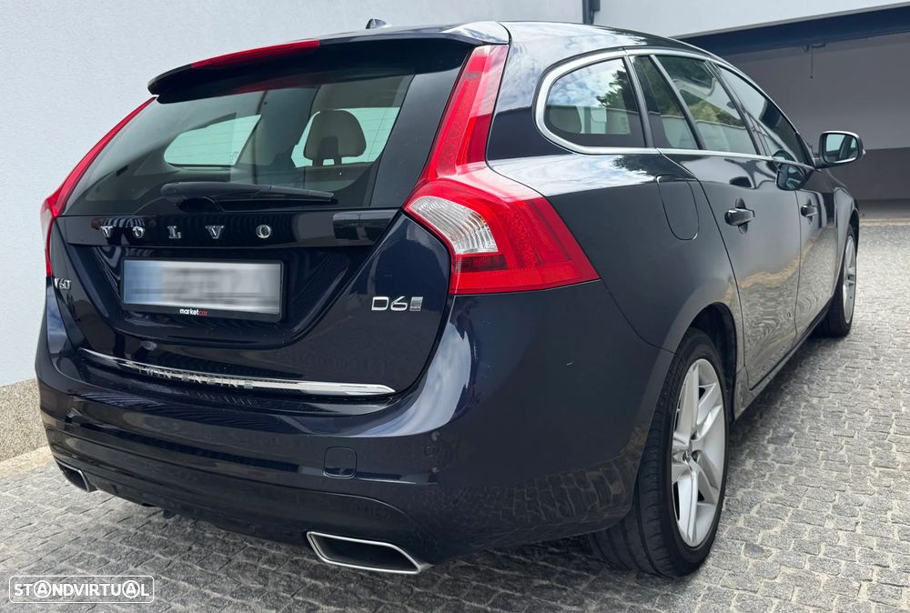 Volvo V60 D6 Twin Engine Geartronic Summum - 12