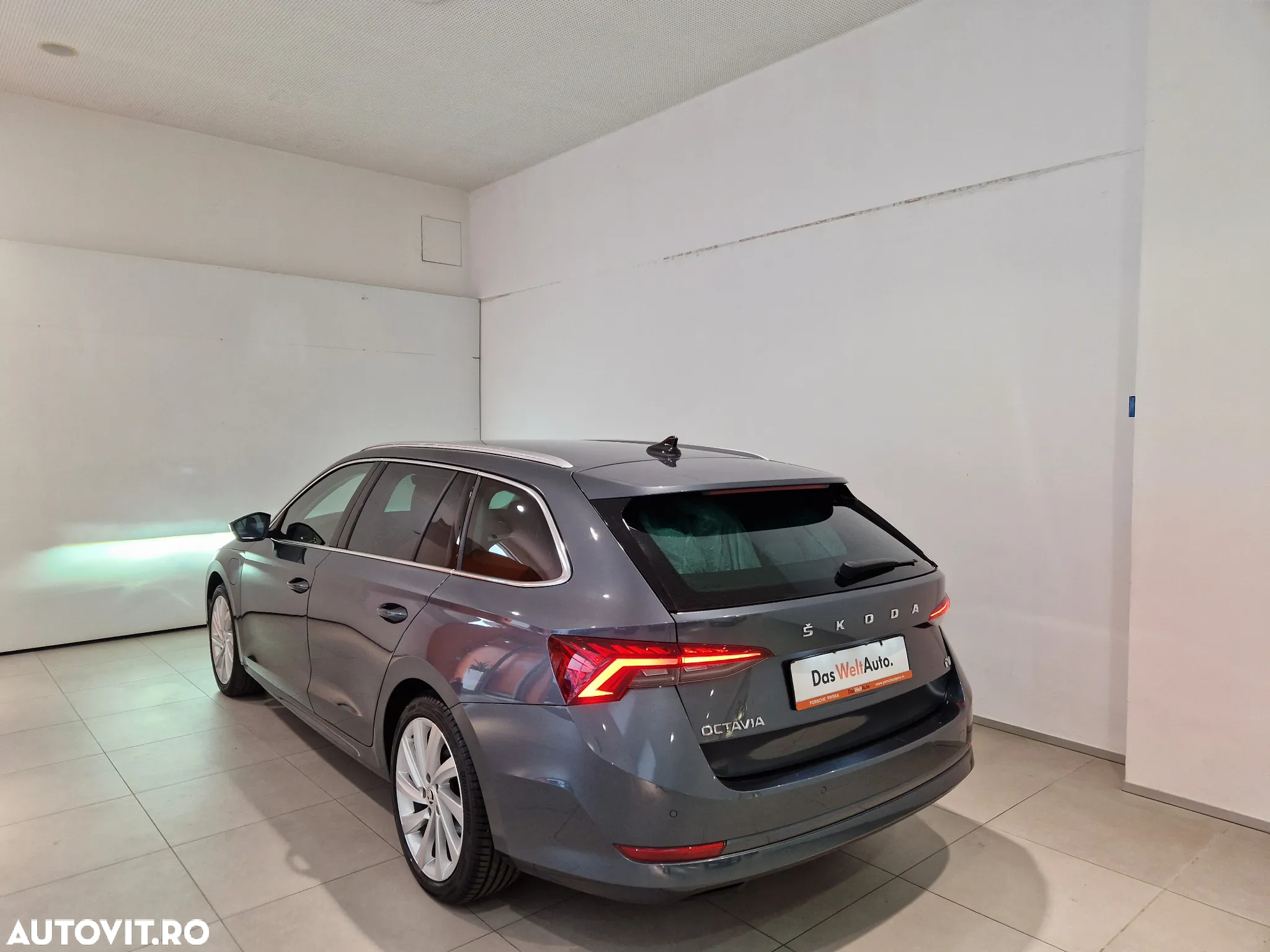 Skoda Octavia Combi 1.4 TSI iV DSG Style - 3