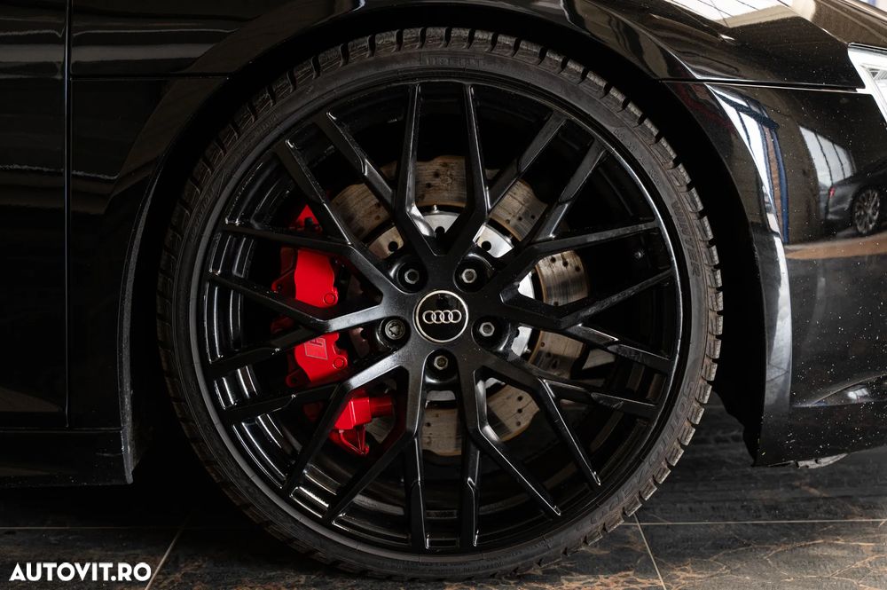 Audi R8 V10 5.2 FSI quattro S tronic - 12
