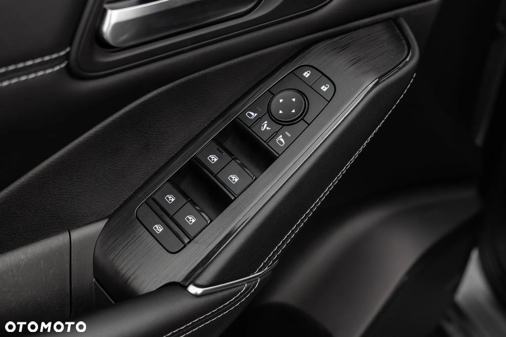 Nissan Qashqai 1.3 DIG-T N-Connecta - 25