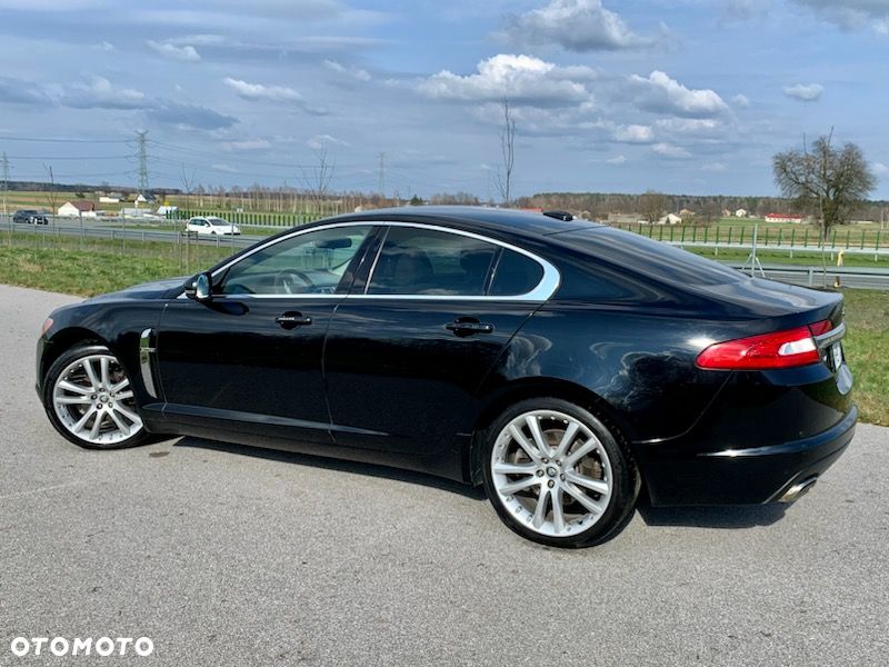 Jaguar XF 3.0 V6 D Premium Luxury - 3