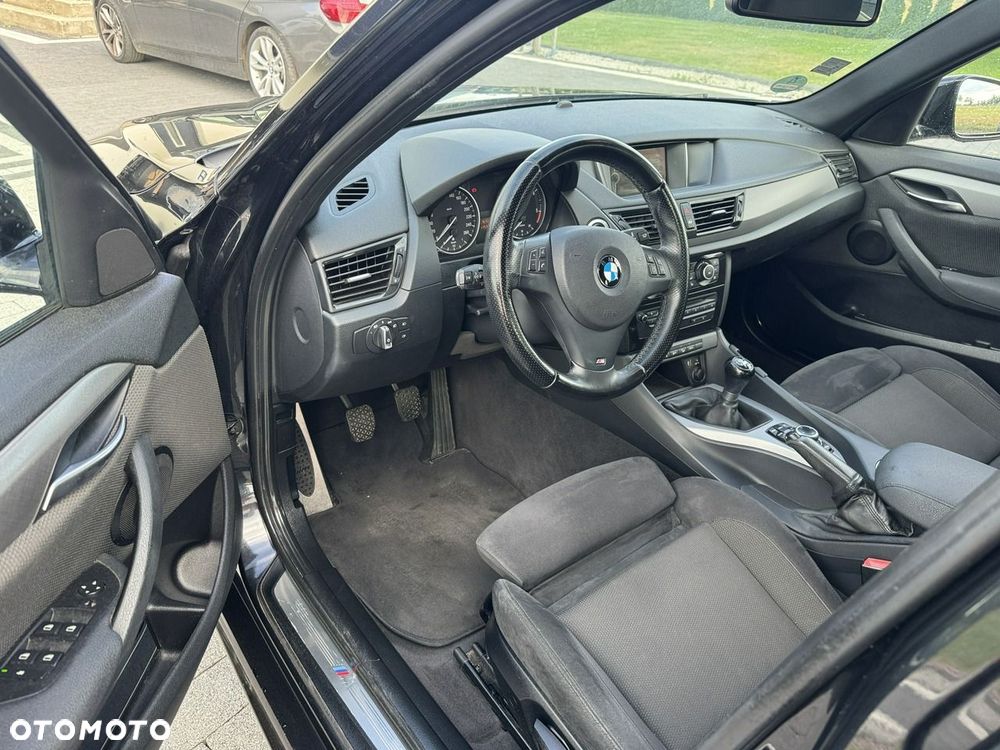 BMW X1 xDrive18d Sport Line - 16