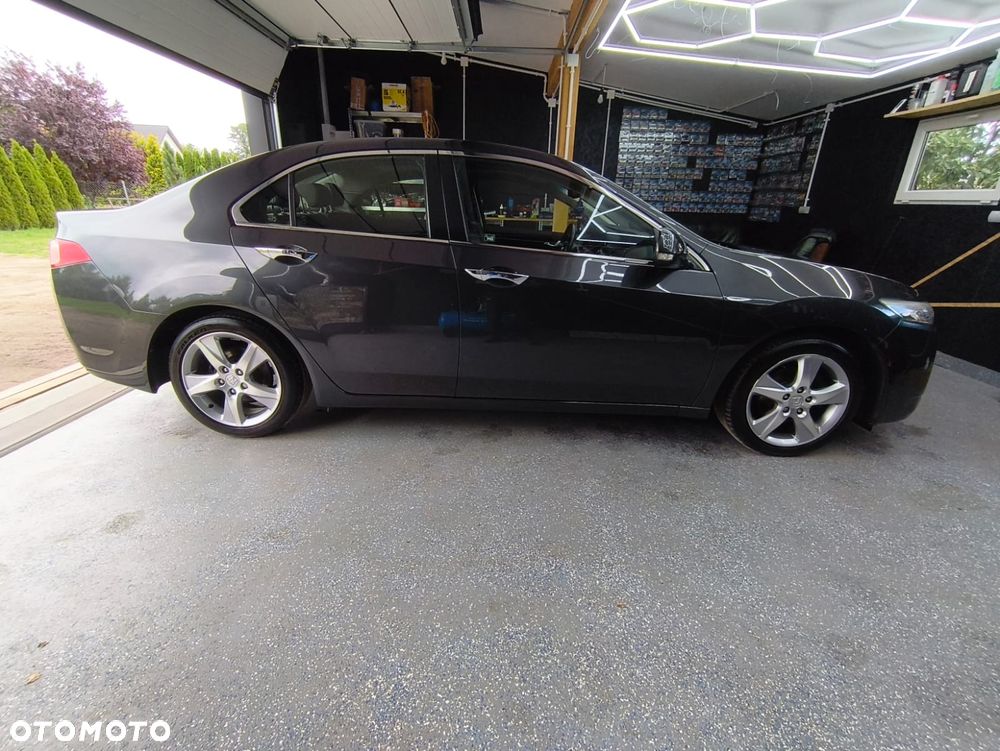 Honda Accord 2.0 Executive Navi - 6