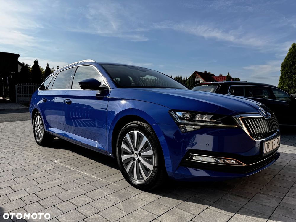 Skoda Superb 2022 photo 4