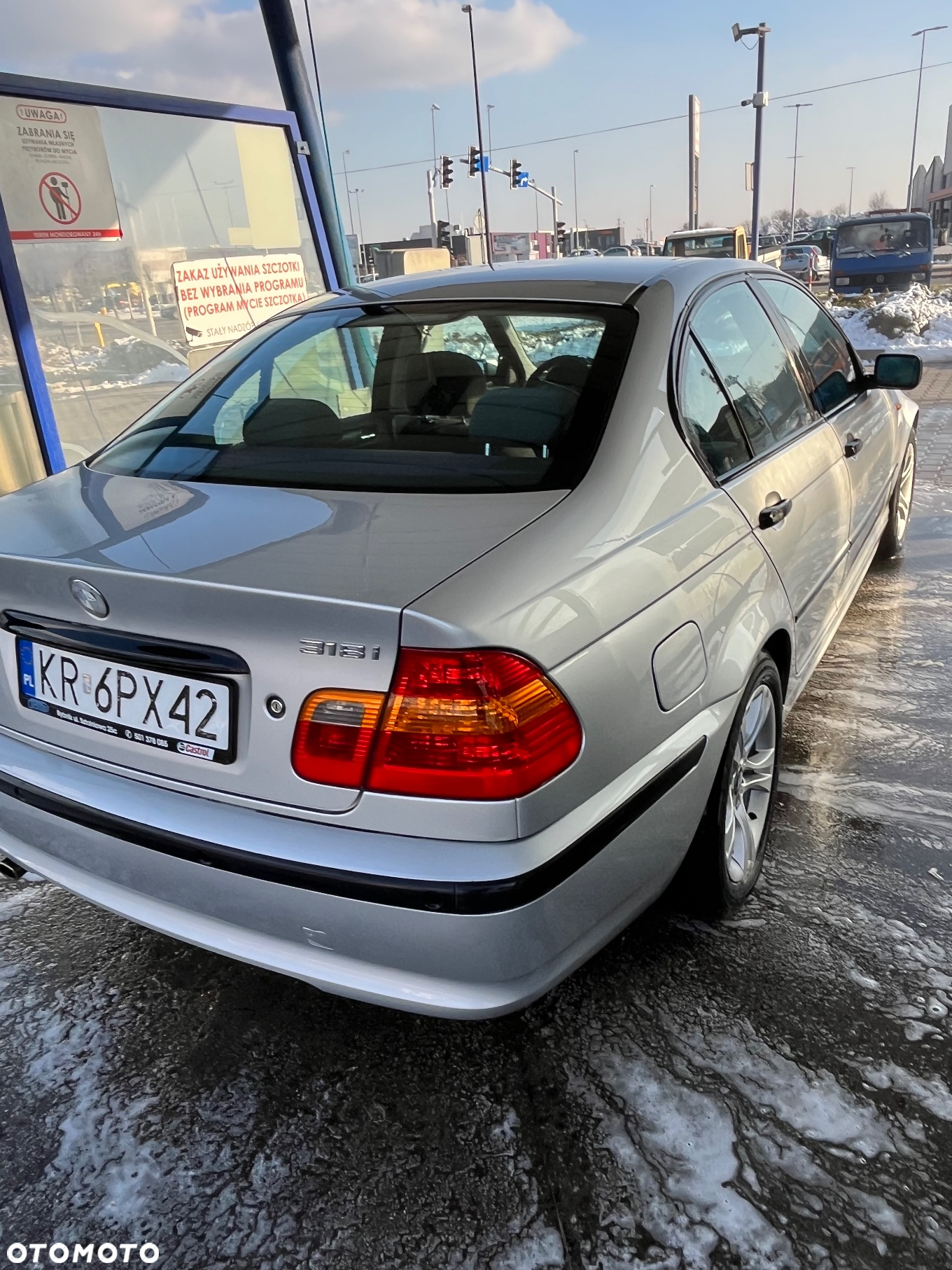 BMW Seria 3 318i - 4
