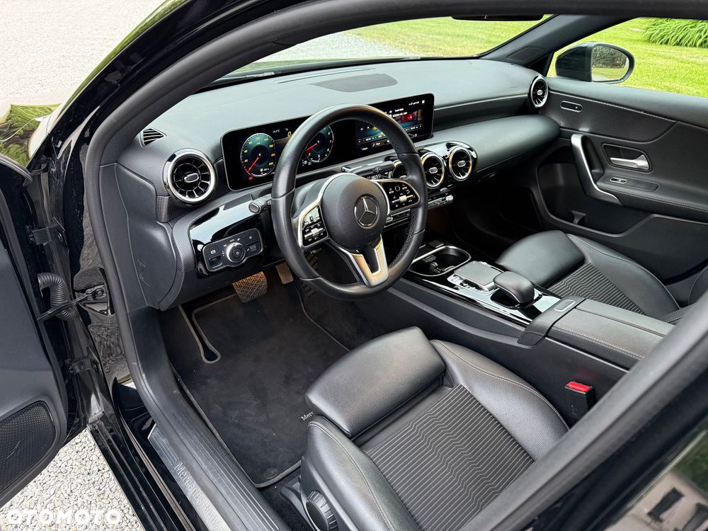 Mercedes-Benz Klasa A 250 4-Matic Progressive 7G-DCT - 18
