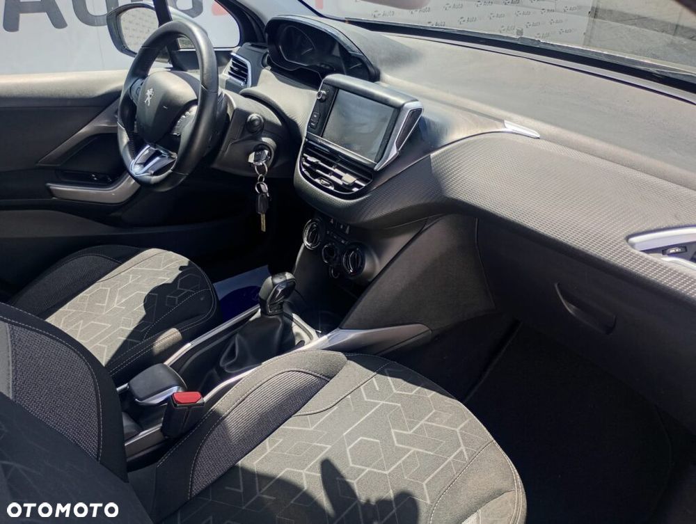 Peugeot 2008 PureTech 82 Active - 11