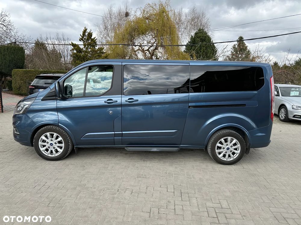 Ford Tourneo Custom - 5