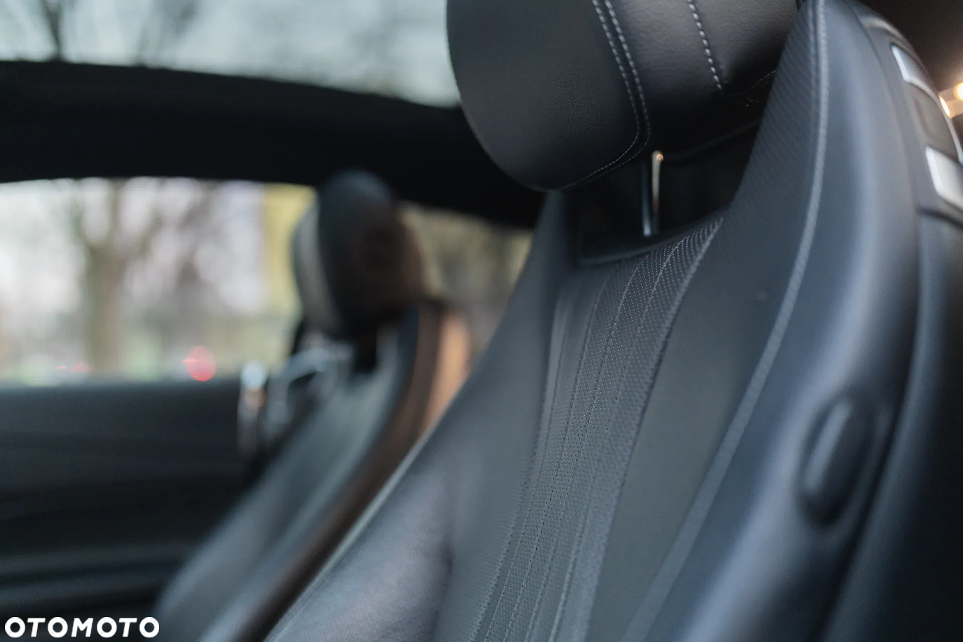 Mercedes-Benz Klasa E 350 Coupe 9G-TRONIC - 15
