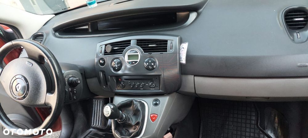 Renault Scenic - 6