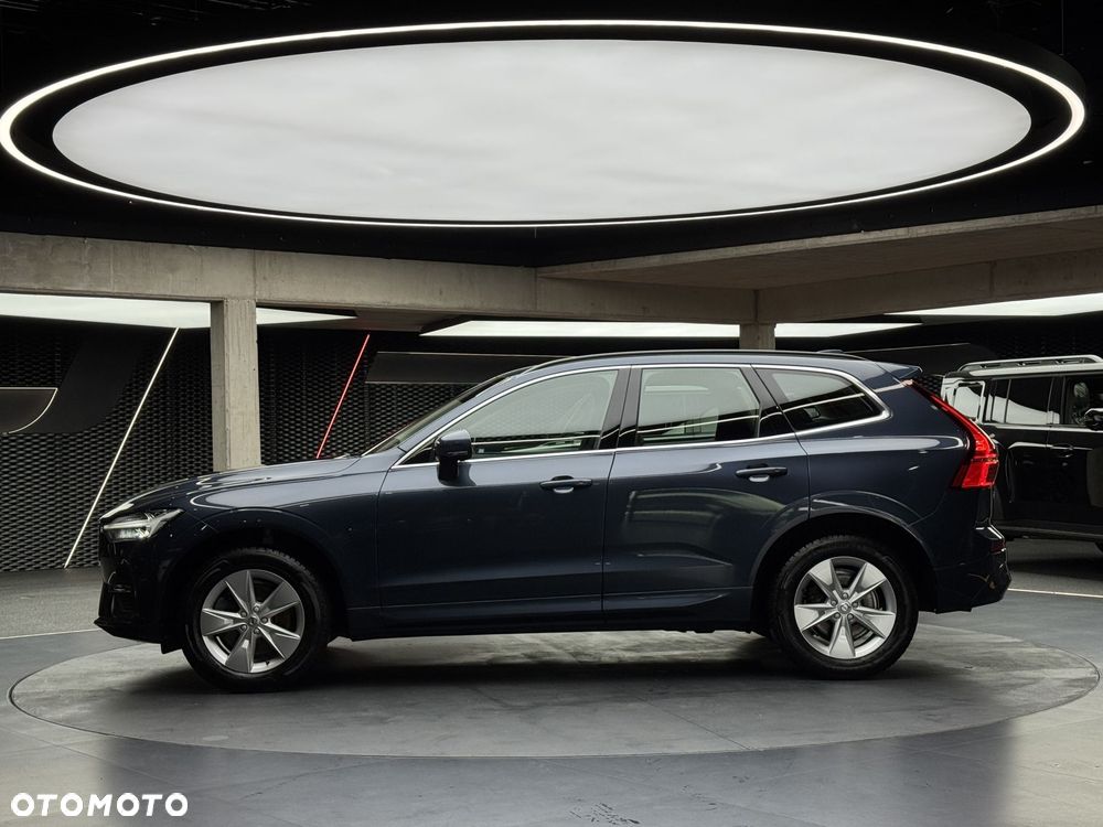 Volvo XC 60 B5 B AWD Momentum Pro - 3