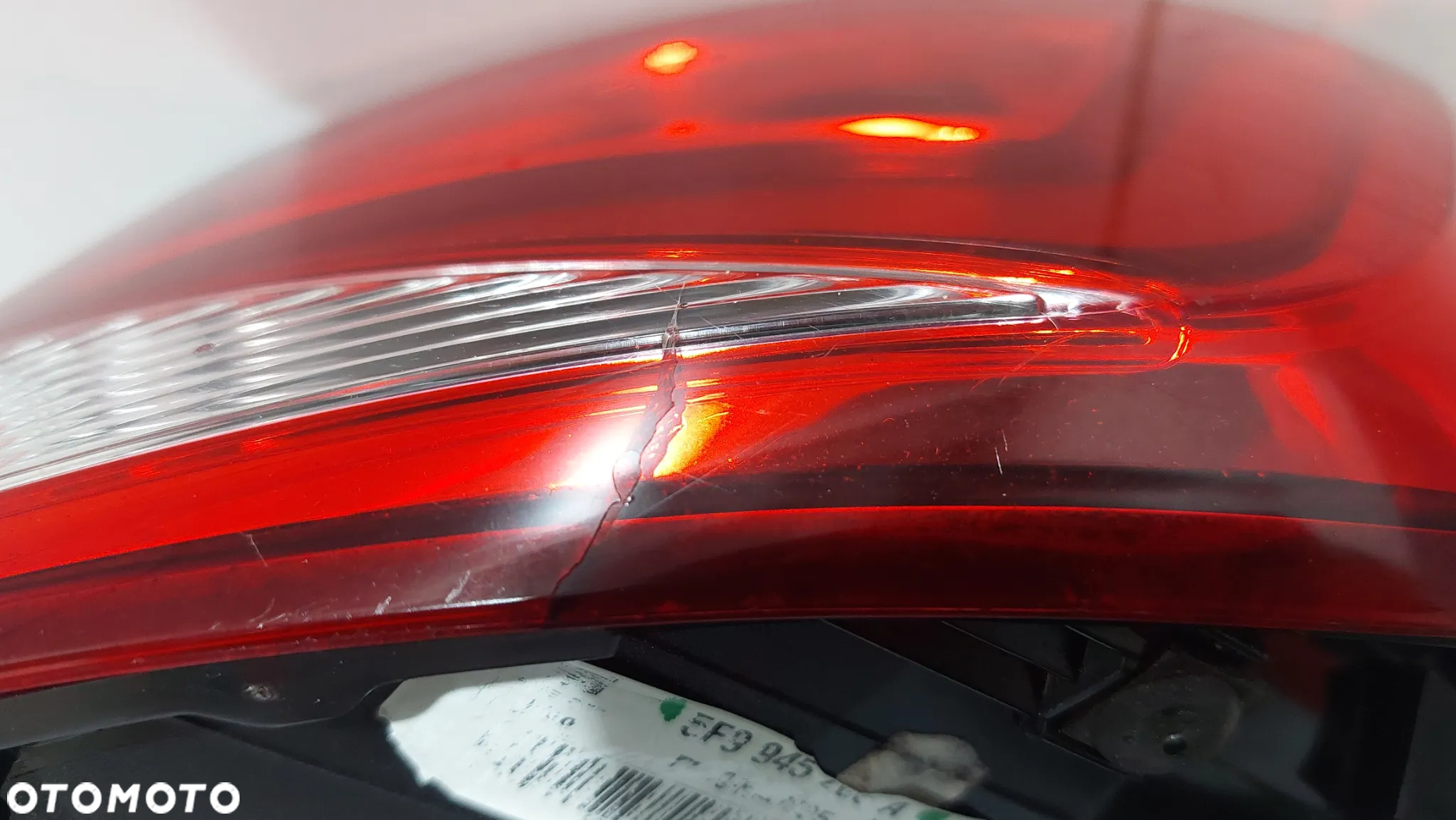 LAMPA LED PRAWY TYŁ W BŁOTNIK SEAT LEON III R2014 KOMBI NR 5F9945208A - 3