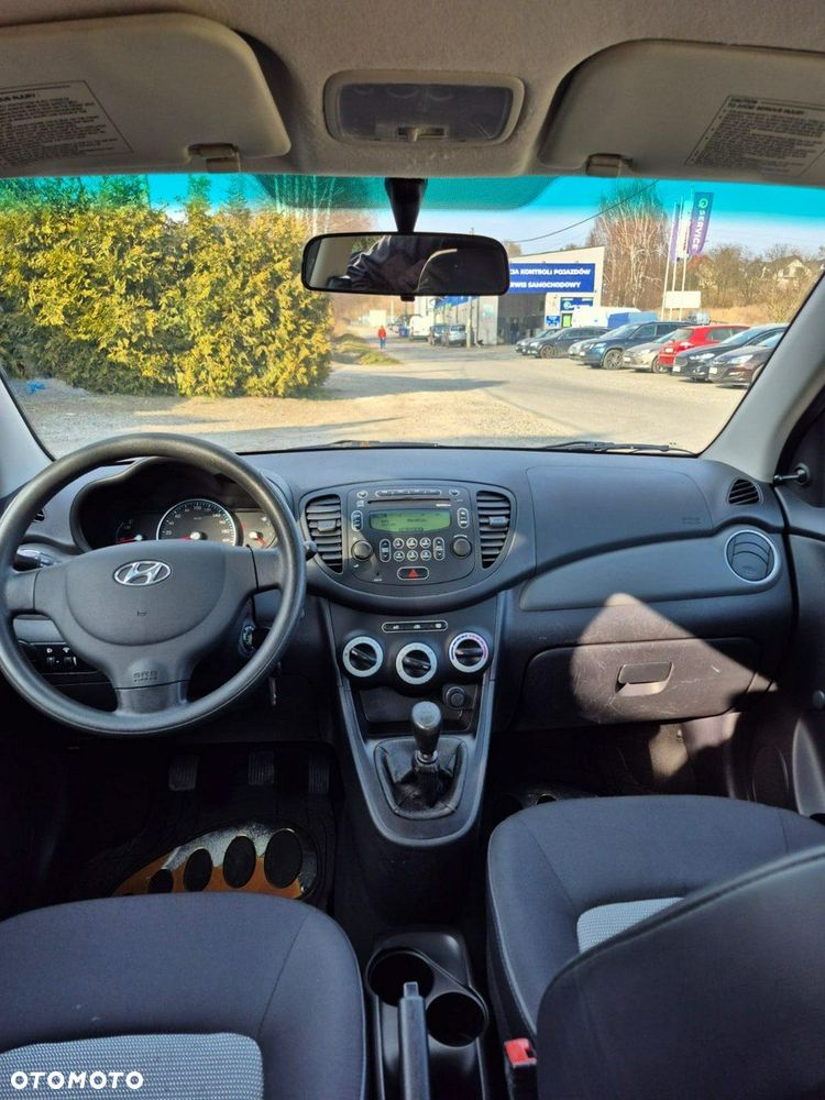 Hyundai i10 - 10