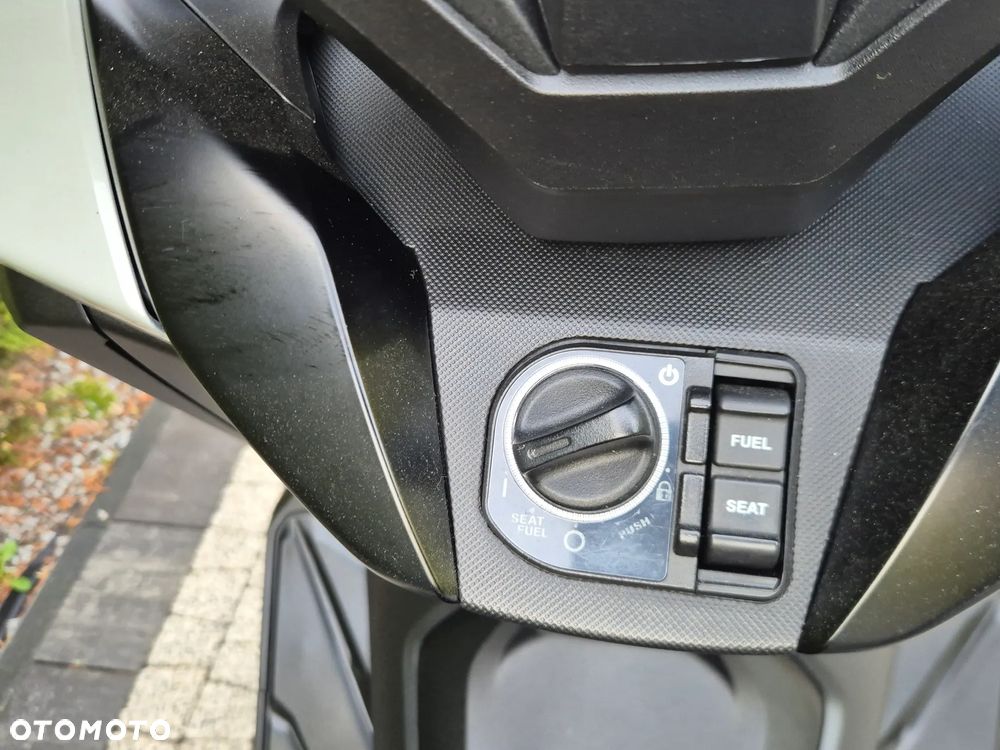 Honda NSS - 12