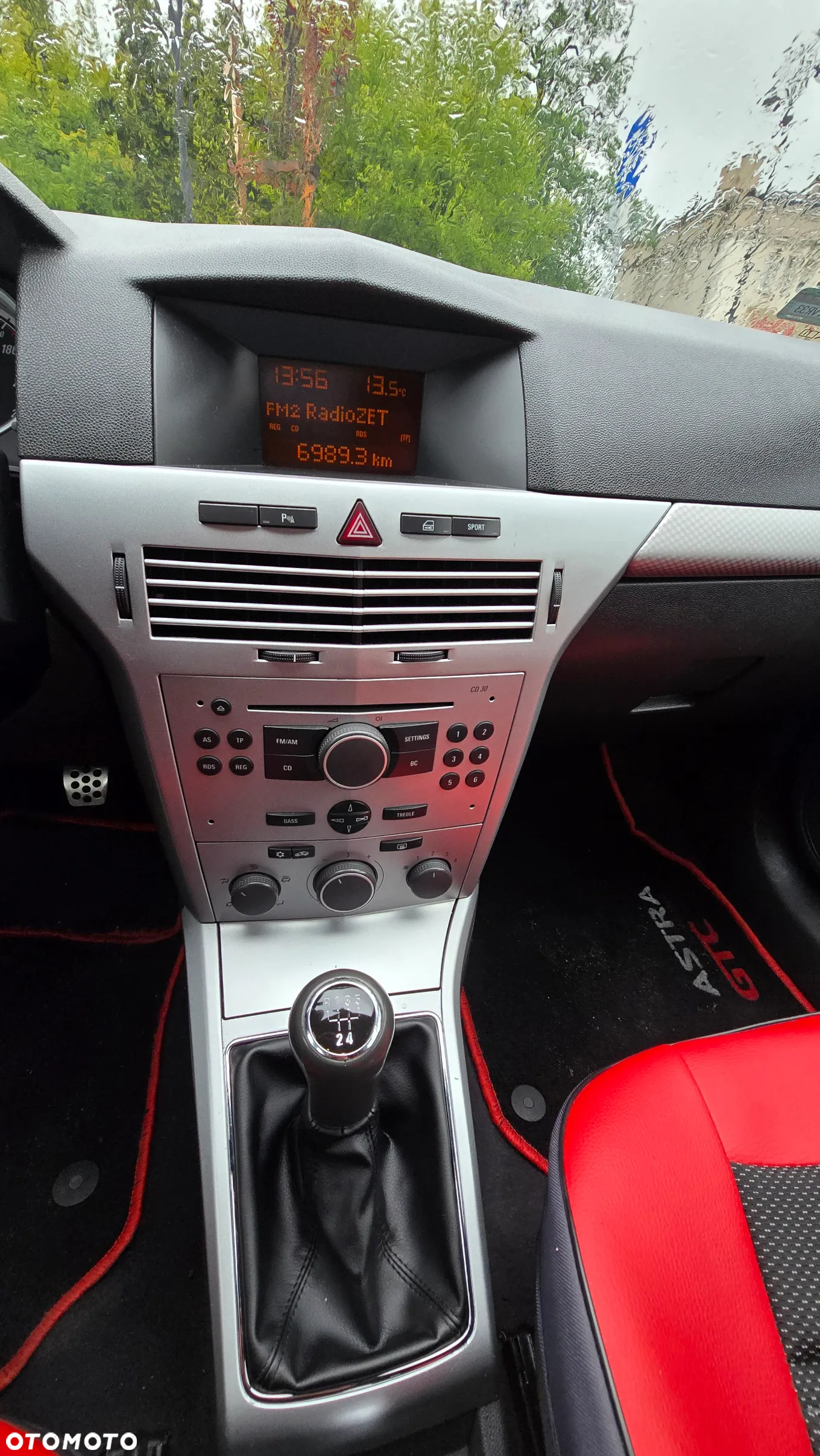 Opel Astra GTC 1.8 Sport - 18