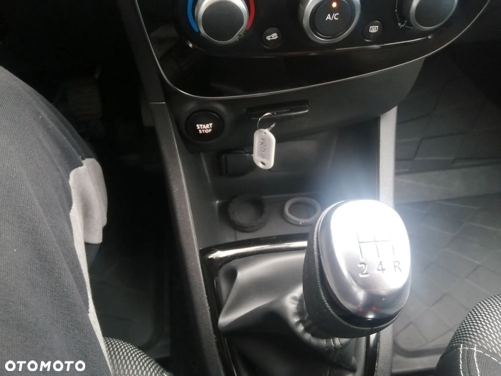 Renault Clio - 9
