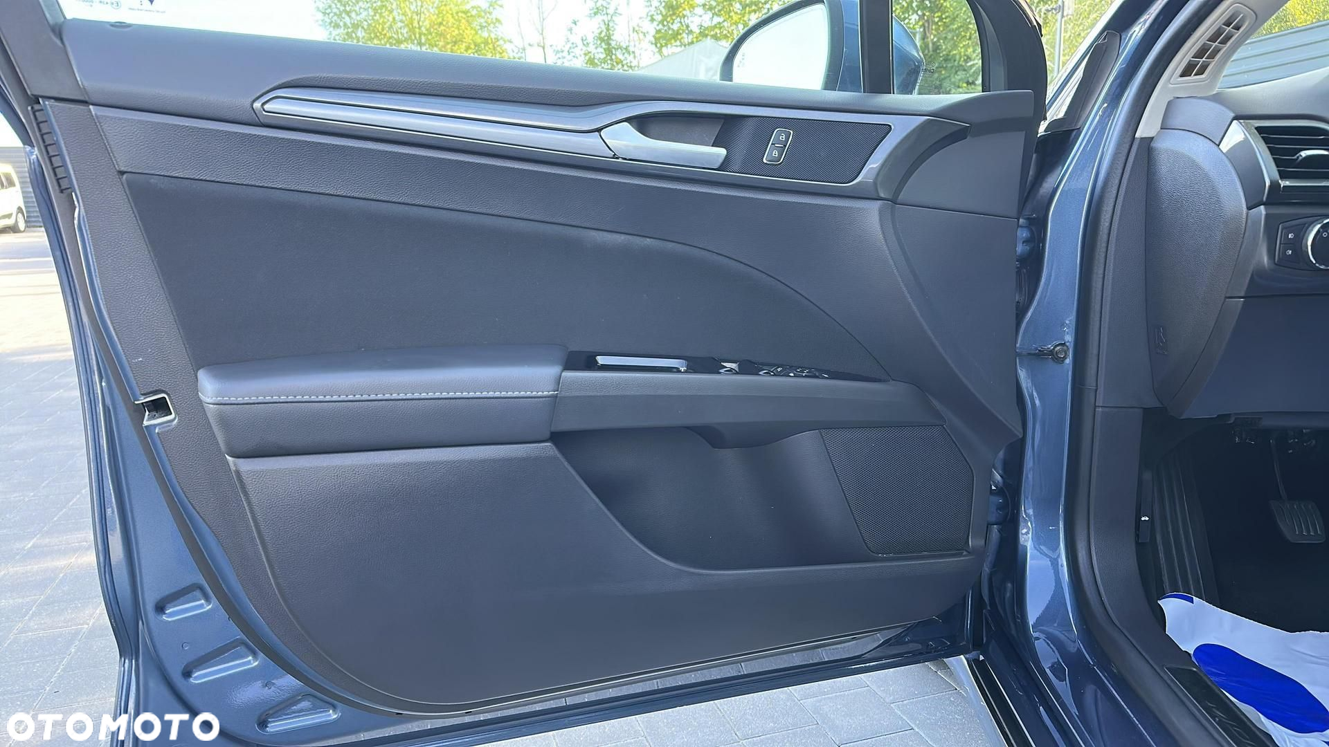 Ford Mondeo 2.0 EcoBlue Titanium - 11