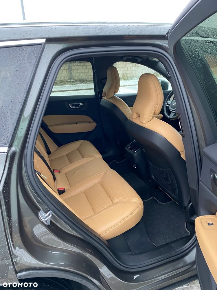 Volvo XC 60 T6 AWD Geartronic Inscription - 12