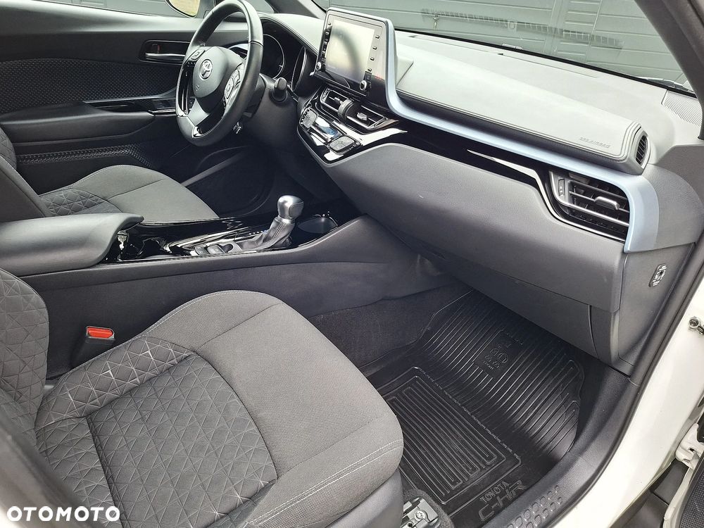 Toyota C-HR - 17