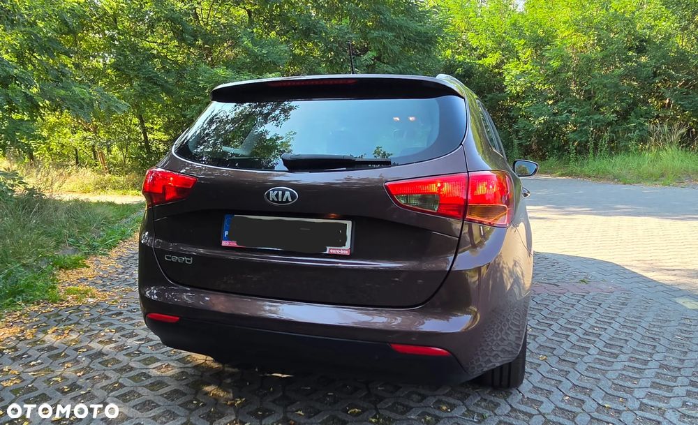 Kia Ceed - 4
