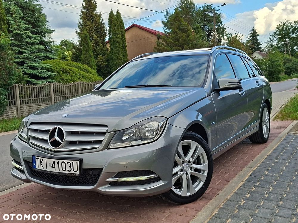 Mercedes-Benz Klasa C 180 CGI Automatik BlueEFFICIENCY Avantgarde - 2