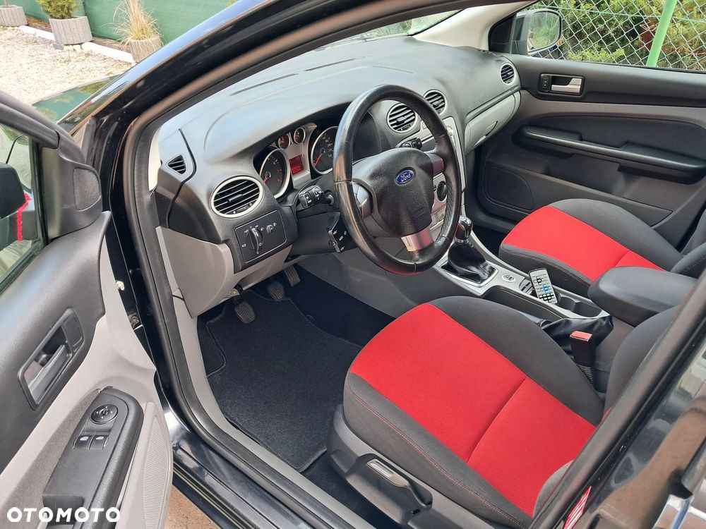 Ford Focus - 13