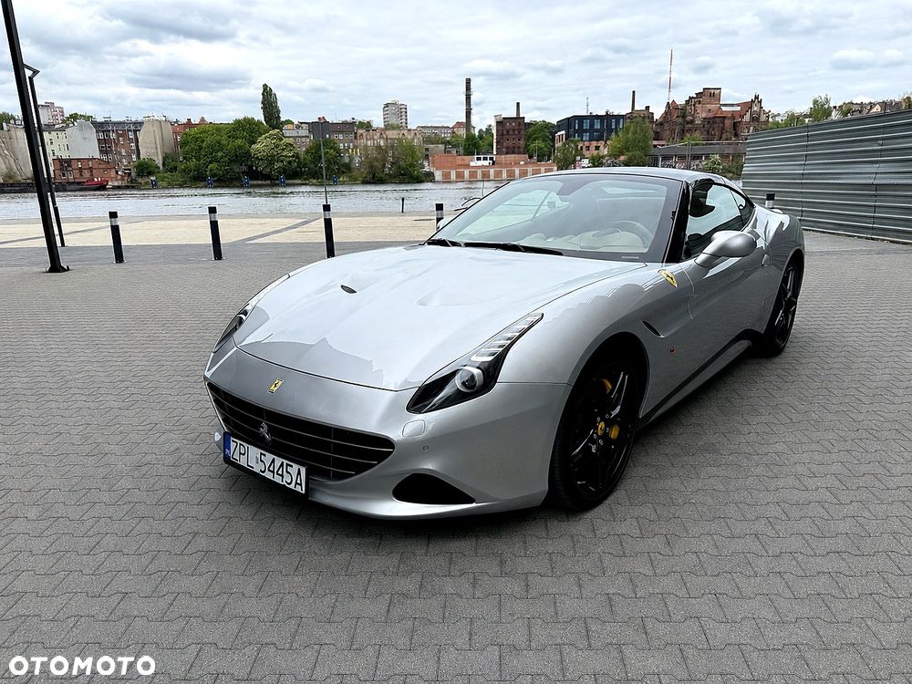 Ferrari California T - 15