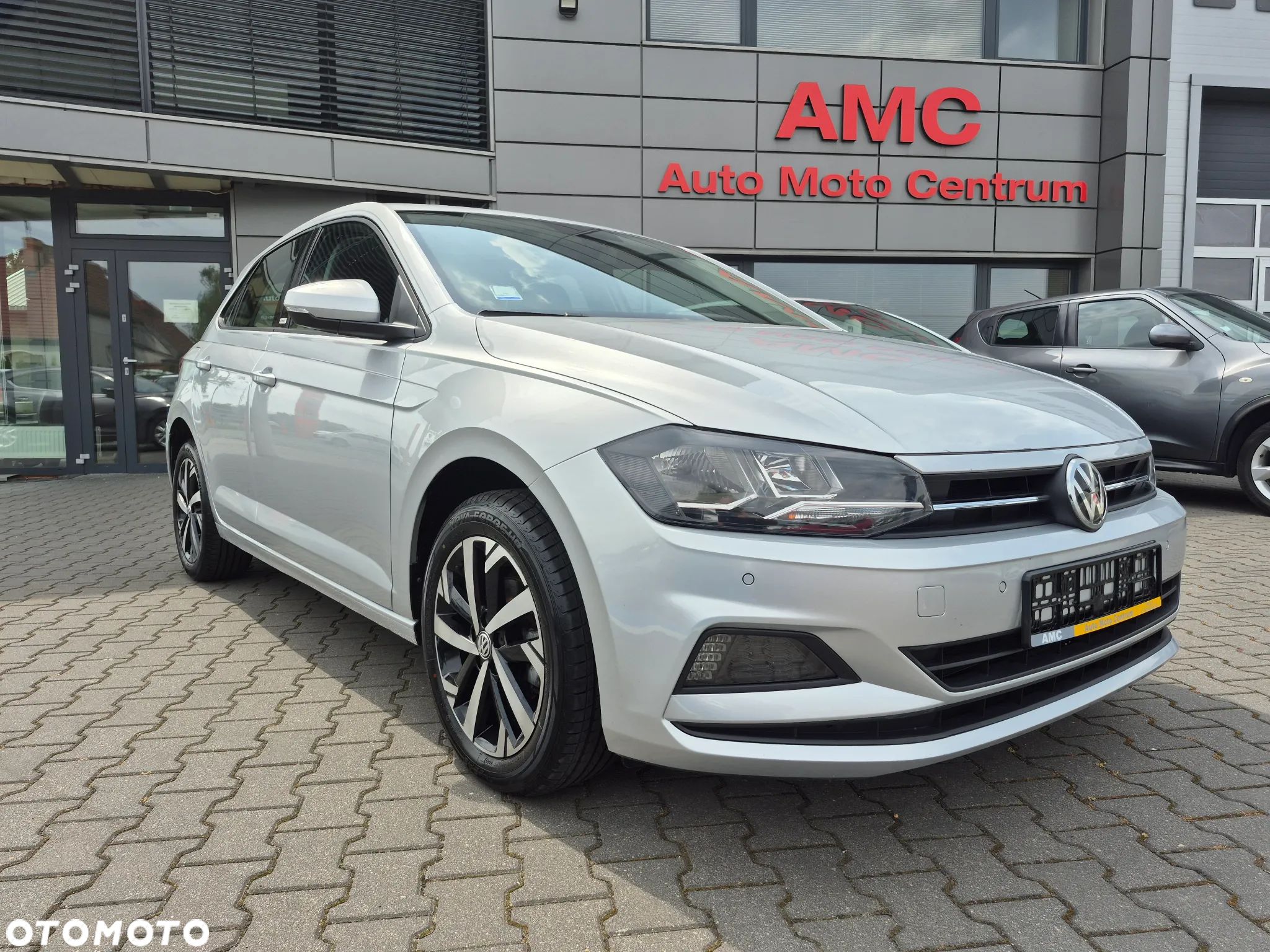 Volkswagen Polo 1.0 TSI Trendline - 1