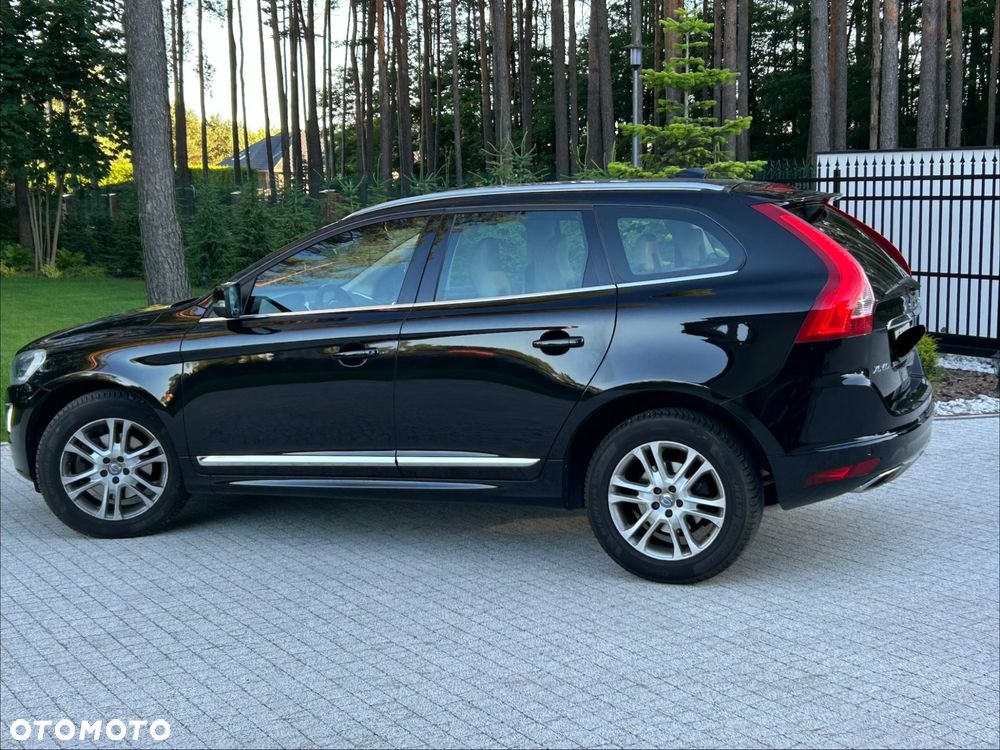 Volvo XC 60 D4 AWD Summum - 4